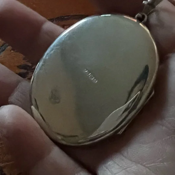 Birmingham Sterling Large Locket Antique - Org. $700 - Picture 9 of 10